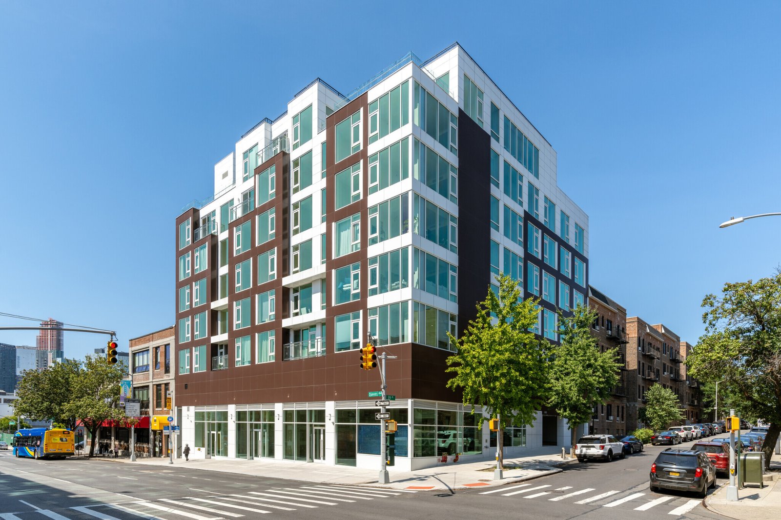 39-11 Queens Blvd